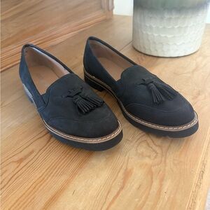 AEROSOLES Black Suede Loafers with Tassels 7.5M
